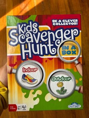 Kids Scavenger Hunt In A Box - Outset - Multicolor